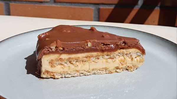 almond cake